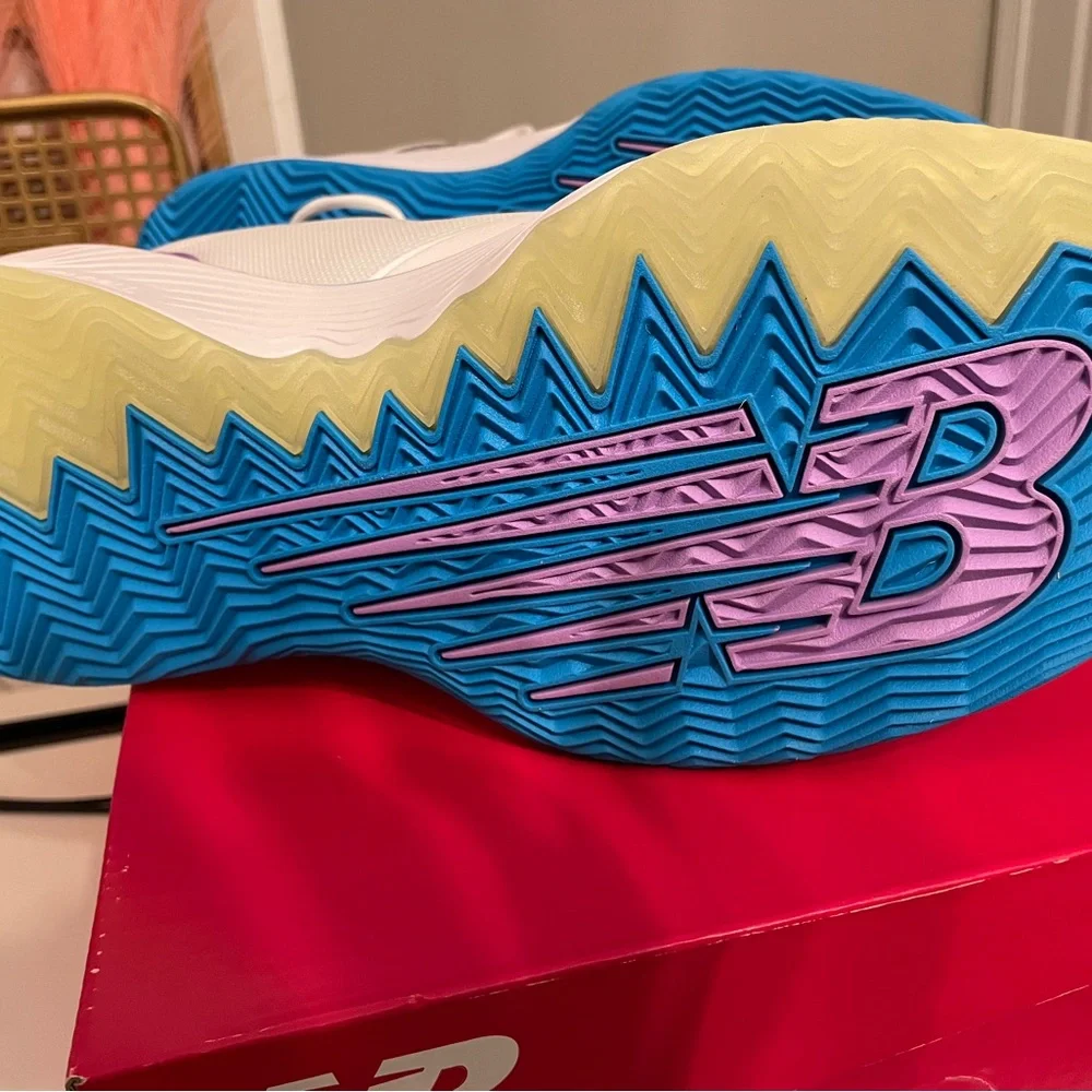 New In Box Men’s New Balance Hesi Low Unity of Sport - Picture 6 of 7